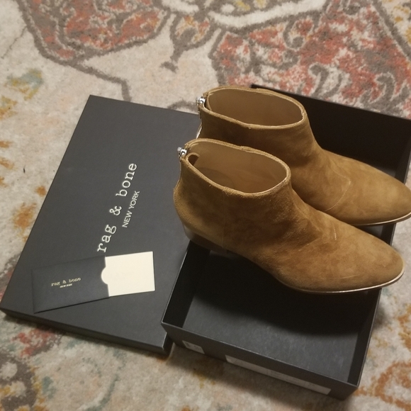 rag & bone Wesley Ankle Boots in Hazel Suede